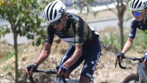 Diego Camargo firma su segunda victoria en la Vuelta a Colombia con un ataque demoledor