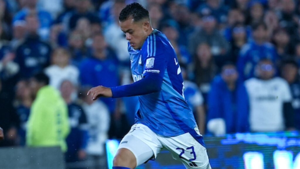 Leonardo Castro jugando con Millonarios | VizzorImage.