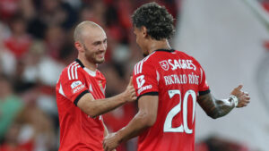 Benfica despacha al Tondela y fija su mirada en el Fenerbahce