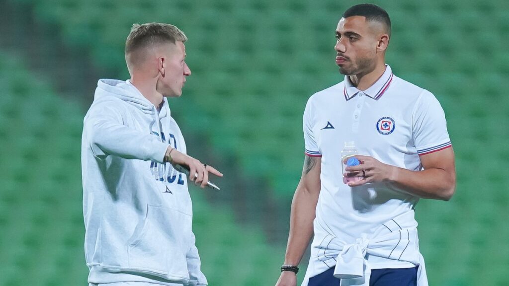 Mateusz Bogusz y Giorgos Giakoumakis