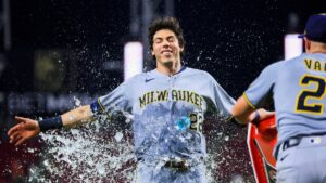 Brewers igualan el récord de más victorias consecutivas en la historia de la franquicia