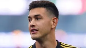 César Montes marca por tercer partido consecutivo en la Premier League de Rusia