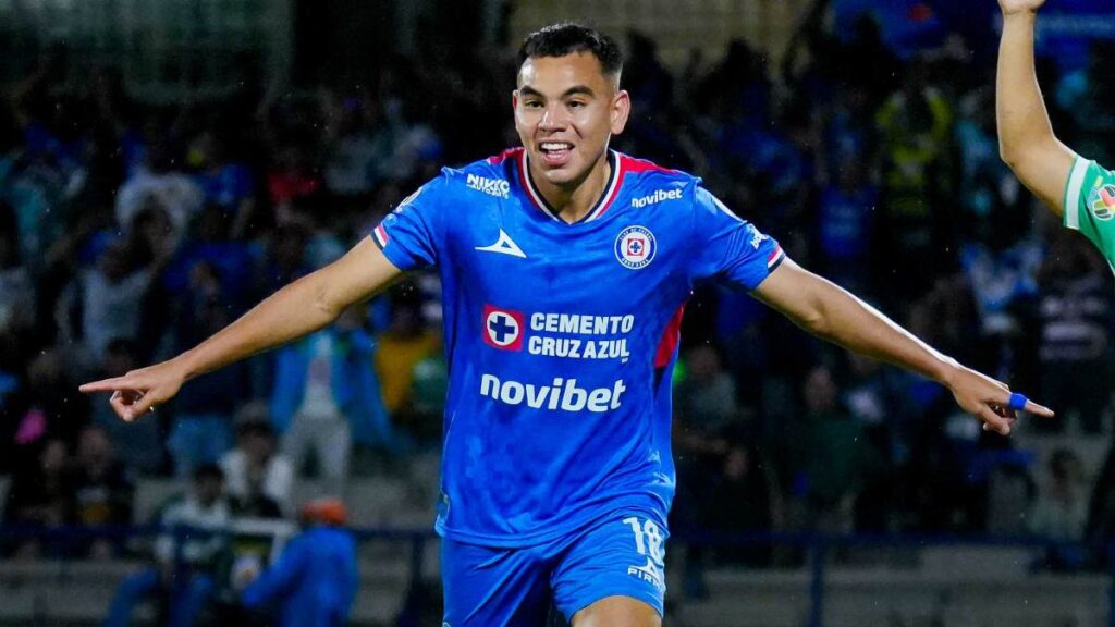 Carlos Rodríguez, futbolista de Cruz Azul