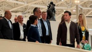 Carlos Slim Domit: “Checo vuelve no solo para correr, sino para construir un legado”