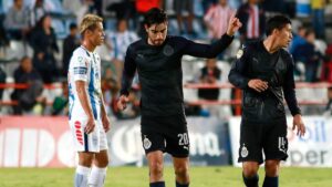 Pizarro niega veto de Chivas: “No se ha dado por diferentes situaciones”