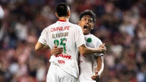 Chivas rescata un increíble empate de tres goles en los minutos finales en Tijuana