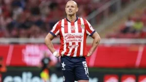 Chicharito regresa a la convocatoria con Chivas y podría debutar en el Apertura 2025