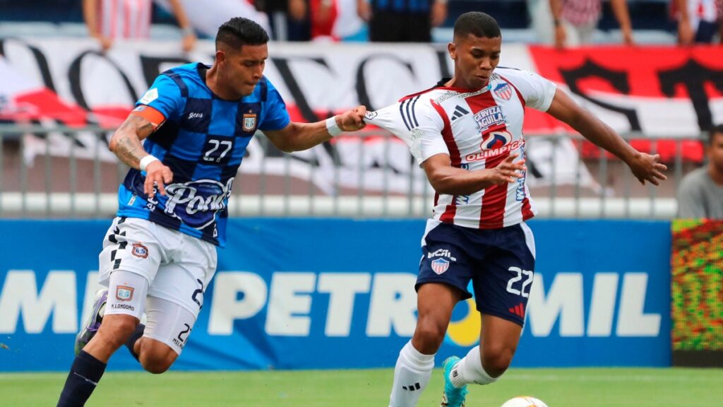 En la mitad de la cancha se sacaron chicas. Vizzor