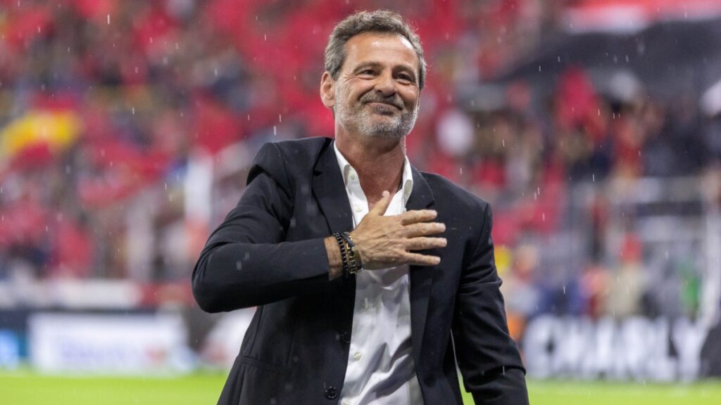 Diego Cocca en partido del Atlas
