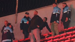 El ministro de Seguridad de Buenos Aires explota contra Conmebol por los incidentes en Avellaneda