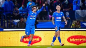 Cruz Azul derrota a Toluca y se pone a un punto del liderato en el Apertura 2025