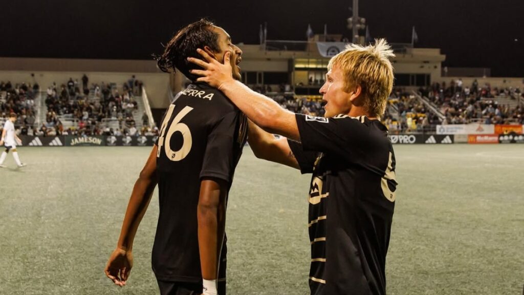 DeCarlo Guerra, futbolista de Los Ángeles FC, puede jugar con Guatemala | @decarlo_guerra08