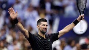 Djokovic sufre en su estreno en US Open y encadena su 75.ª victoria consecutiva en primera ronda de Grand Slam