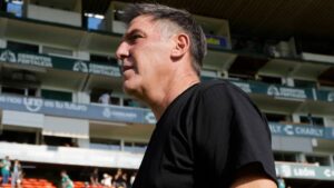 Eduardo Berizzo, tranquilo ante la posible llegada o salida de jugadores al León