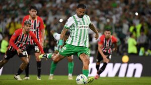 Edwin Cardona, el villano del empate de Atlético Nacional con Sao Paulo en Medellín