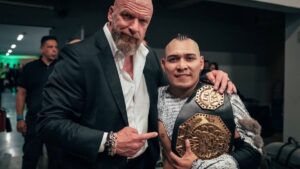 El Hijo del Vikingo se sobrepone a la invasión de WWE y retiene el Megacampeonato en Triplemanía XXXIII