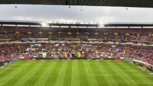 El inicio del partido entre Atlas y América se retrasa por tormenta eléctrica