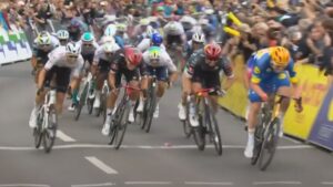 Soren Waerenskjold gana la tercera etapa en Alemania tras la descalificación de Van Poppel