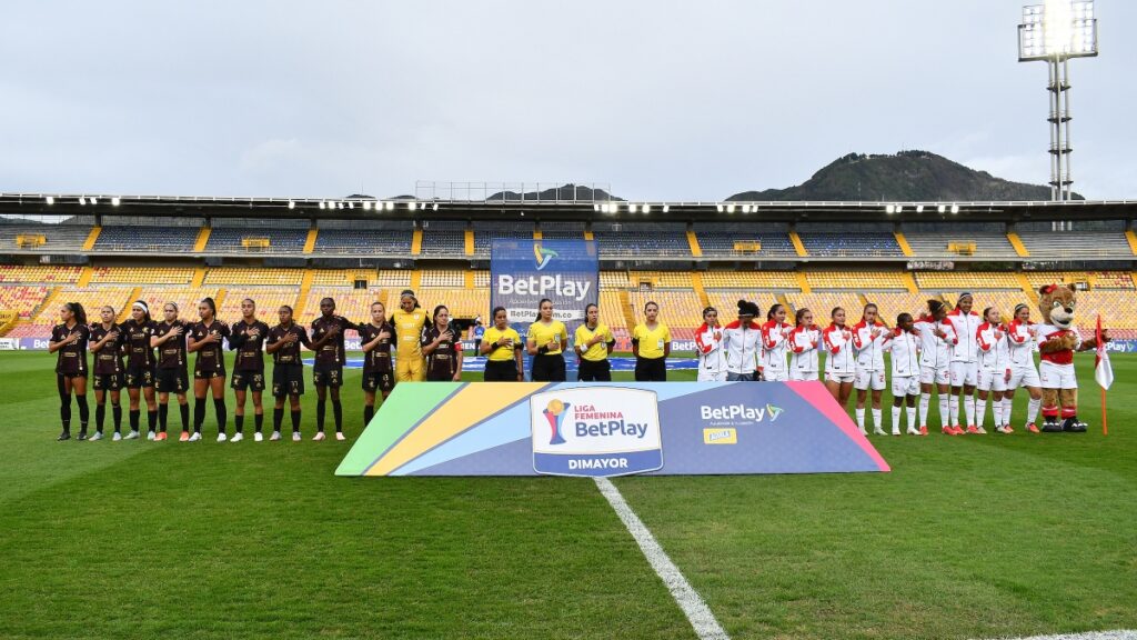 Independiente Santa Fe vs América de Cali en El Campín / Vizzor