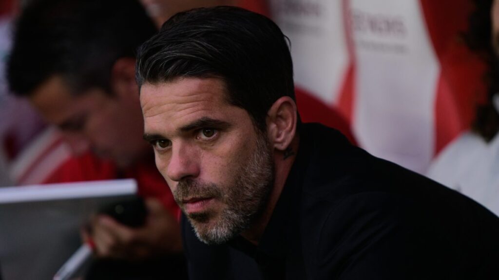 Fernando Gago asume responsabilidad tras la goleada sufrida por el Necaxa