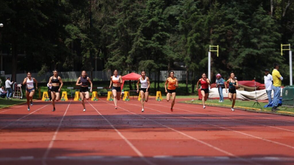 Miriam Sánchez en la final de los 100m