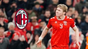 ¿Competencia para Santi Gimenez? Milan, cerca de fichar a Rasmus Hojlund