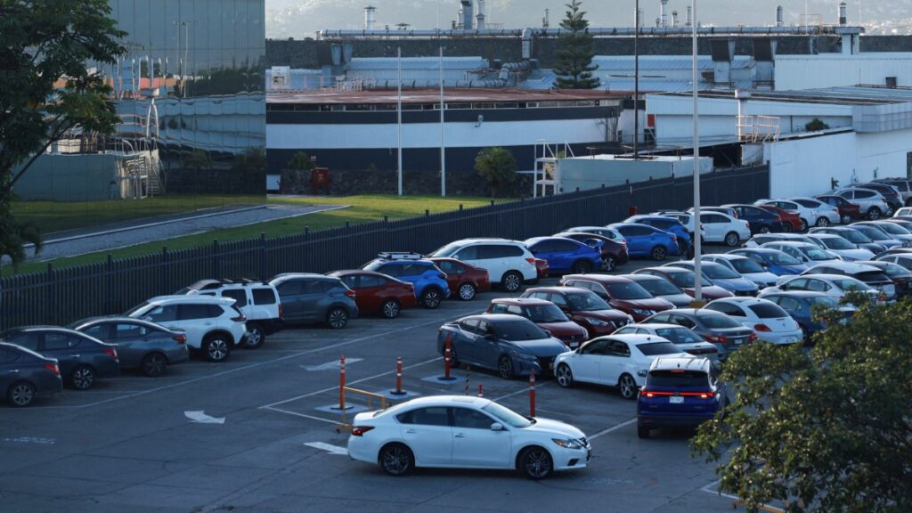 Hoy No Circula 22 de agosto: ¿Qué autos descansan los viernes en la CDMX y Edomex?