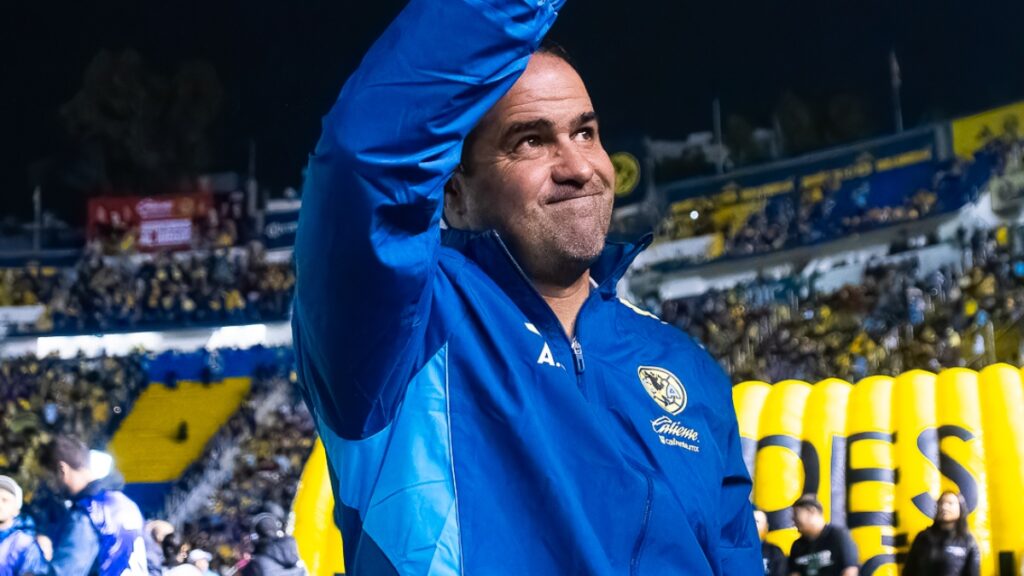 André Jardine se dice contento por ya contar con Allan Saint-Maximin