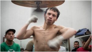 Mauricio Sulaimán rompe el silencio por los problemas legales que enfrenta Julio César Chávez Jr