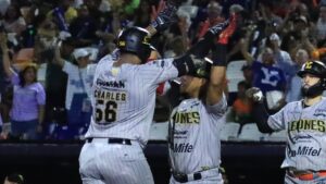 ¡A los Playoffs! Leones de Yucatán apalea a Tigres para ganar el último boleto de la Zona Sur