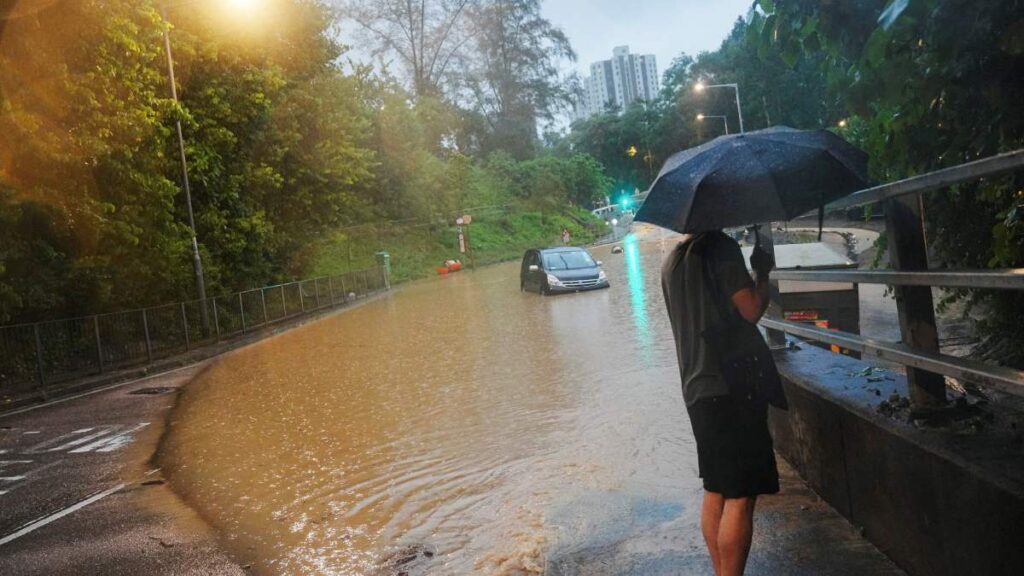 Lluvias afectan la capital del país