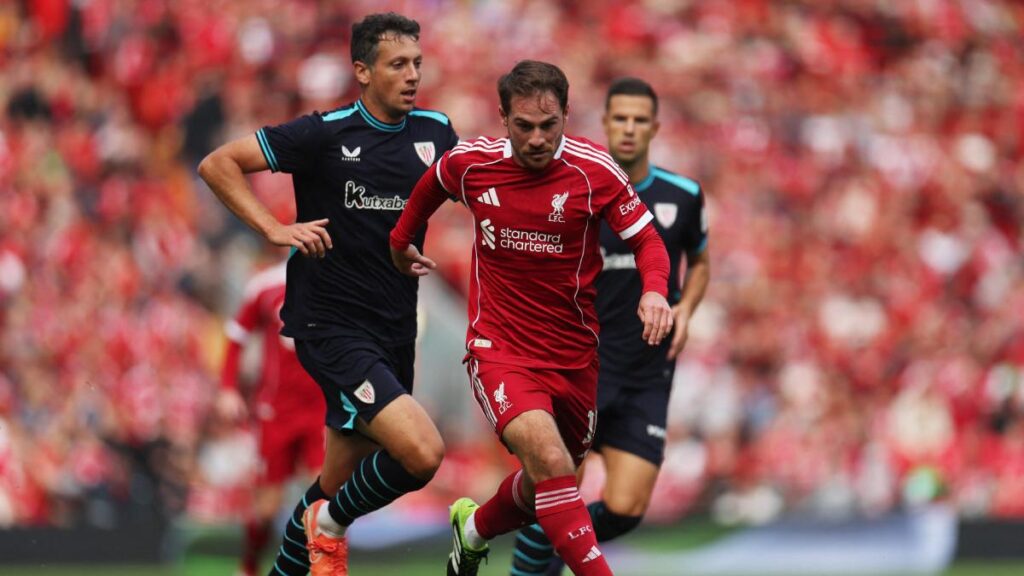 Alexis Mac Allister con el Liverpool