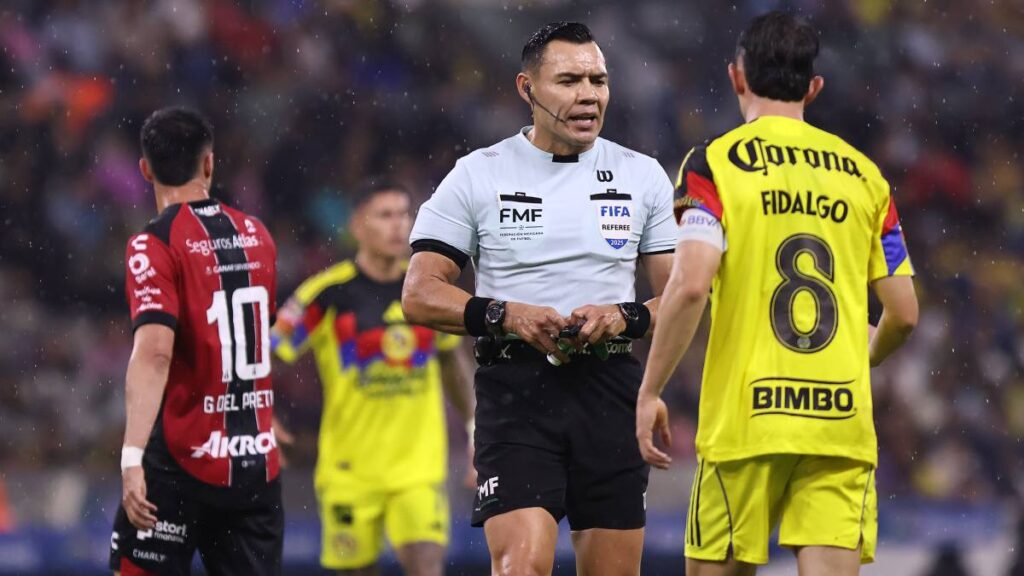 El ‘Gato’ Ortiz y el VAR se roban el protagonismo en el Atlas-América
