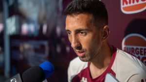 Mariano Torres da la cara en medio de la crisis de Saprissa: “La culpa es de…”