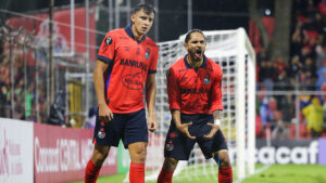 Municipal remonta ante Real España y logra un triunfo clave