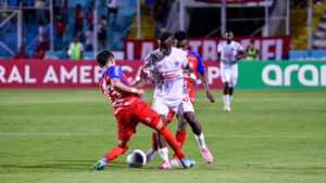 Xelajú MC pierde miles de dólares por su caída ante Olimpia en Copa Centroamericana