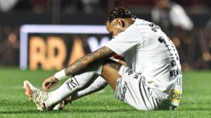 Neymar rompe en llanto tras caer 0-6 ante Vasco da Gama, la derrota más dura de su carrera
