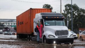 Hoy No Circula 4 de agosto 2025: ¿Qué autos no circulan los lunes en CDMX y Edomex?