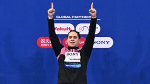 ¡Le vuelve a ganar a los chinos! Osmar Olvera, elegido mejor clavadista del Mundial de Deportes Acuáticos