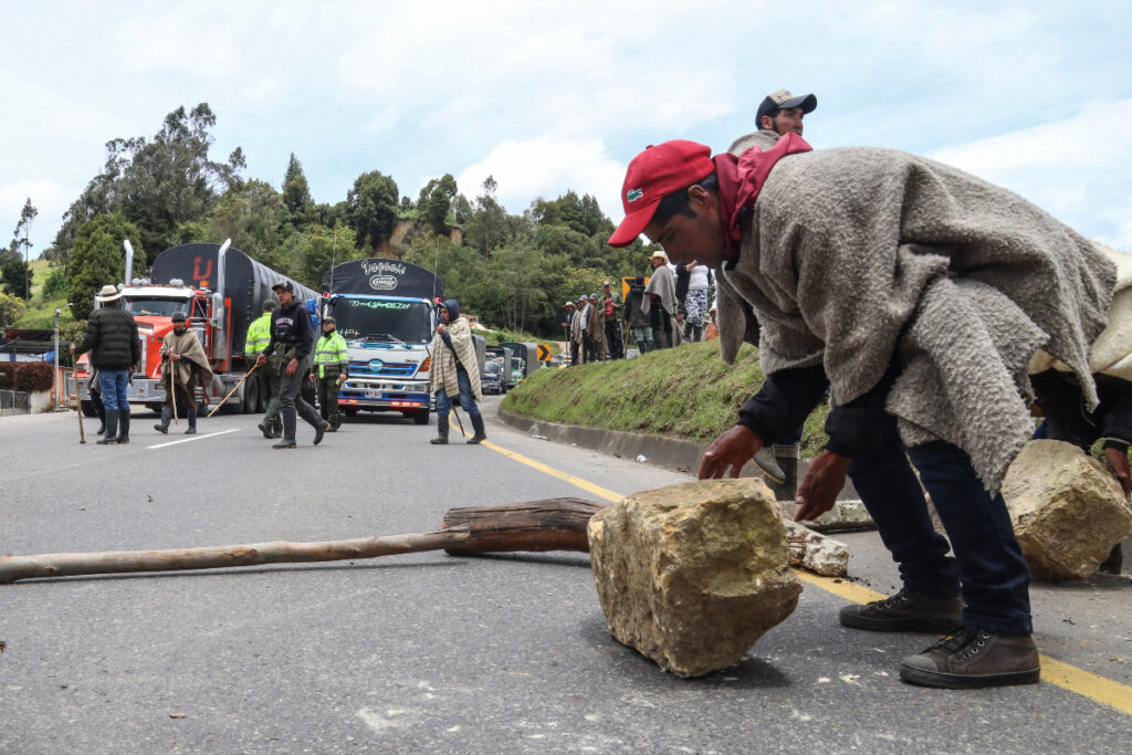Paro minero en las vías de Boyacá. - AFP.