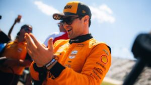 Pato O’Ward asegura la pole en Nashville y cierra con fuerza la temporada en la IndyCar