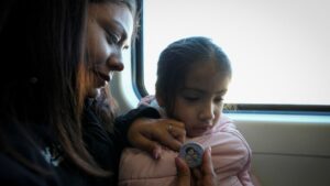 Pensión Padres Solteros 2025: fecha límite para registrarse y recibir el apoyo de 3,700 pesos