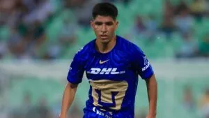 Piero Quispe dejaría a Pumas y jugaría en Australia