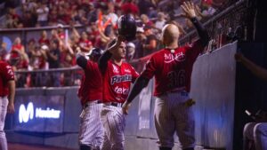 Piratas recorta distancias ante Guerreros en la Serie de Zona