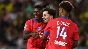 PSG arranca la temporada con ajustada victoria frente al Nantes