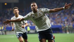 Real Madrid golea al Real Oviedo con doblete de Kylian Mbappé