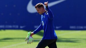 Ter Stegen aclara la polémica sobre su lesión y el Barcelona le devuelve la capitanía