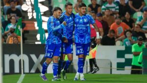 Tigres vence a Santos a domicilio y se afianza en la parte alta del Apertura 2025