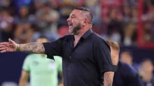 El Turco Mohamed asegura que el triunfo le da tranquilidad al Toluca