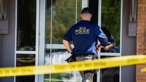 Tiroteo en Minneapolis deja varias víctimas: esto pasó en escuela católica y así reacciona Estados Unidos